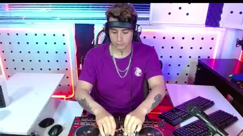 Snapshot of darko0717 chatting on October 2025 01:46:01 AM DARKO0717 online show from October 2025 01:46:01 AM