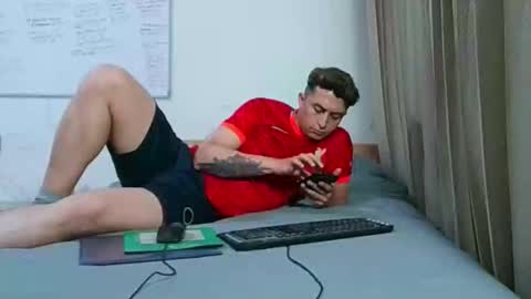 Snapshot of darko0717 chatting on November 2025 02:43:02 AM DARKO0717 online show from November 2025 02:43:02 AM