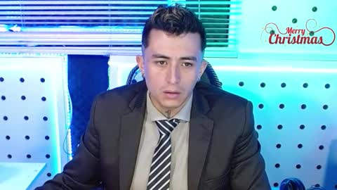 DARKO0717 online show from December 2025 02:37:02 PM