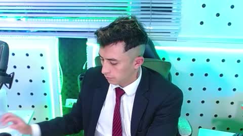 DARKO0717 online show from December 2025 05:08:02 PM