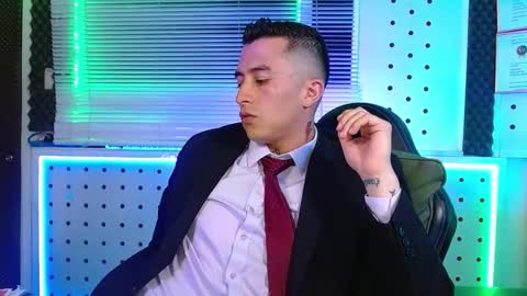 DARKO0717 online show from February 2026 05:38:02 PM