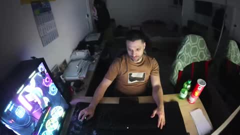 Snapshot of darkschneider_ chatting on February 2025 01:25:01 AM darkschneider_ online show from February 2025 01:25:01 AM