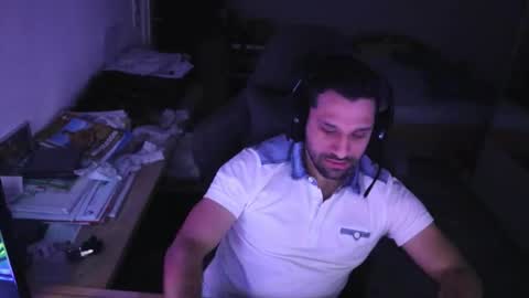 Snapshot of darkschneider_ chatting on September 2025 05:34:02 AM darkschneider_ online show from September 2025 05:34:02 AM