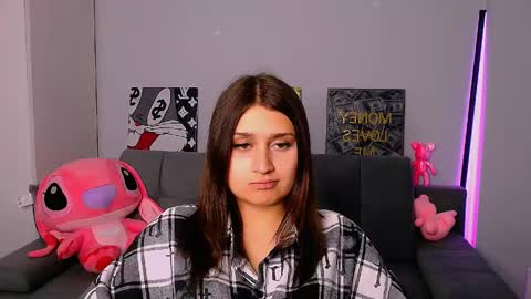 Amelie online show from April 2026 04:44:01 PM