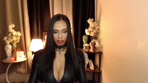 Snapshot of darksoul_mistress chatting on February 2025 01:42:02 PM HAPPY BIRTHDAY MISTRESS MADRIANA online show from February 2025 01:42:02 PM