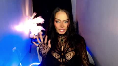 Snapshot of darksoul_mistress chatting on June 2026 02:05:01 AM HAPPY BIRTHDAY MISTRESS MADRIANA online show from June 2026 02:05:01 AM