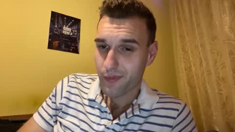 Snapshot of darktempt_ chatting on November 2025 08:14:01 PM Nick online show from November 2025 08:14:01 PM