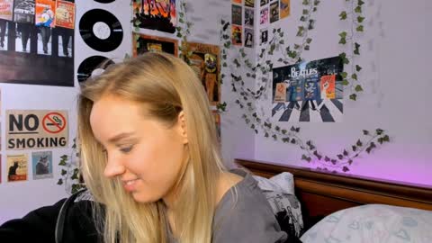 lina online show from December 2024 03:27:02 AM