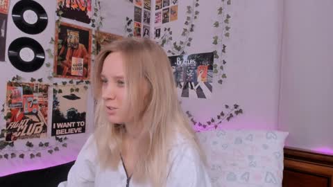 lina online show from December 2024 08:26:02 PM