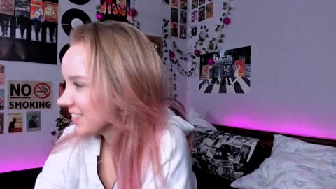 lina online show from January 2025 11:31:01 PM