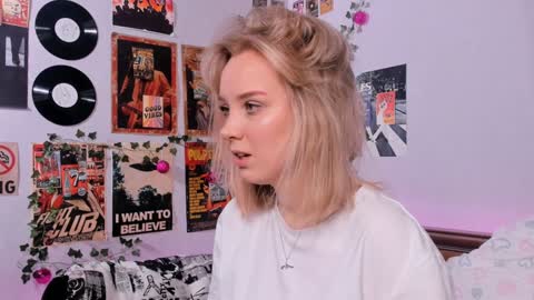 lina online show from February 2025 11:45:01 PM