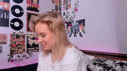 lina online show from February 2025 02:47:02 AM