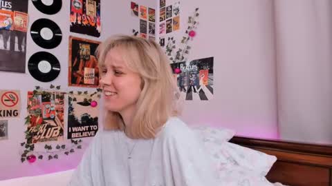 lina online show from February 2025 08:42:01 PM