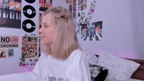 lina online show from February 2025 08:20:02 PM