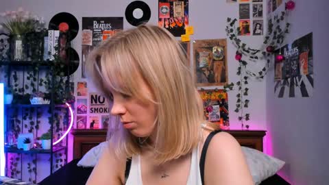 lina online show from March 2025 03:17:01 AM