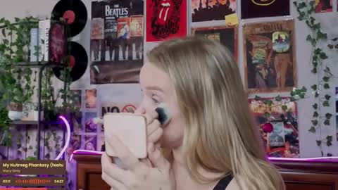 lina online show from September 2025 09:16:02 PM