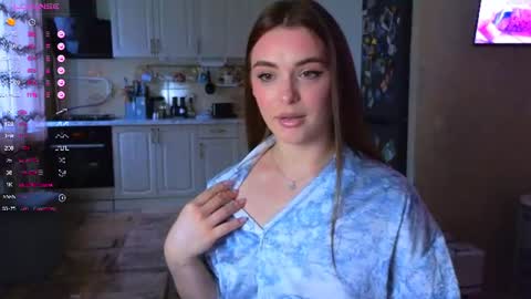Snapshot of darlina_ryan chatting on June 2026 03:33:01 PM Darlina online show from June 2026 03:33:01 PM
