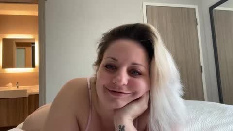 Mommy online show from March 2026 06:56:02 PM