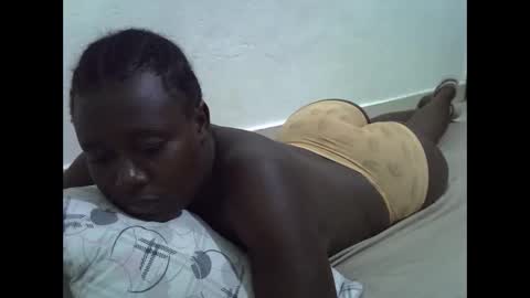 darling_ella online show from April 2026 07:03:01 PM