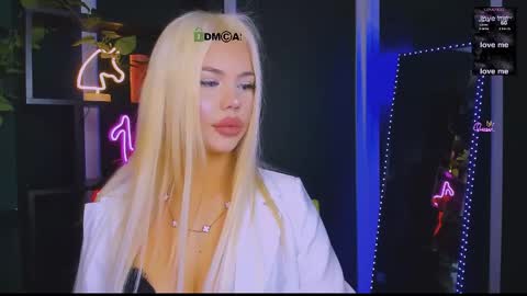 Snapshot of darly_honey chatting on May 2026 07:10:02 PM darly honey online show from May 2026 07:10:02 PM