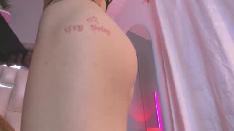 darlyn_tenderhot__ online show from December 2025 10:18:02 PM