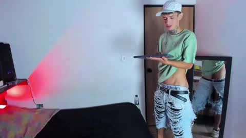 darwin_stark online show from May 2026 03:02:01 AM