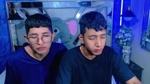 darwinandbrayan online show from December 2025 03:12:03 AM