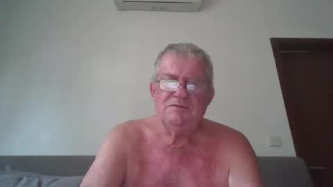 Snapshot of darwincock chatting on April 2026 01:38:01 AM darwincock online show from April 2026 01:38:01 AM