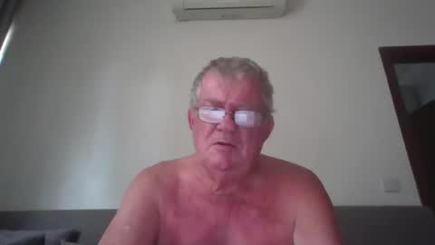 Snapshot of darwincock chatting on April 2026 02:03:01 AM darwincock online show from April 2026 02:03:01 AM