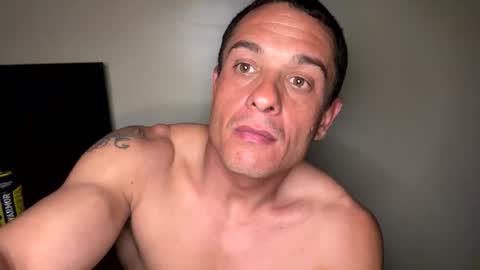 dave875126 online show from April 2026 02:43:01 AM