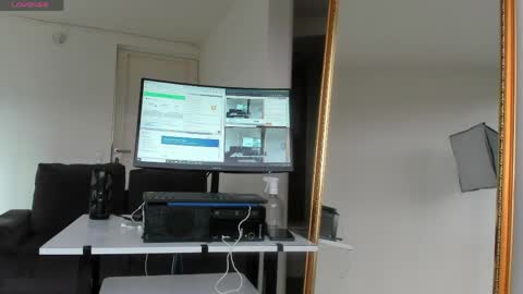 dave_hs online show from April 2026 08:21:01 PM