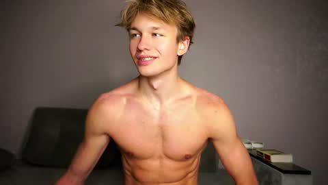 Snapshot of dave_taylor chatting on April 2026 04:45:01 AM DAVE online show from April 2026 04:45:01 AM