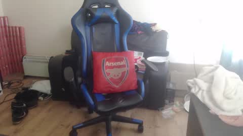 Snapshot of daver281197 chatting on February 2025 09:34:02 AM dave online show from February 2025 09:34:02 AM