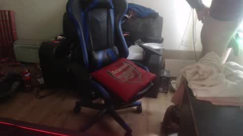 Snapshot of daver281197 chatting on October 2025 11:17:01 AM dave online show from October 2025 11:17:01 AM