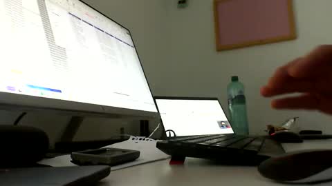 Snapshot of davesu12345 chatting on December 2024 11:40:01 AM davesu12345 online show from December 2024 11:40:01 AM