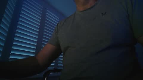 Snapshot of davesu12345 chatting on February 2026 07:23:01 AM davesu12345 online show from February 2026 07:23:01 AM