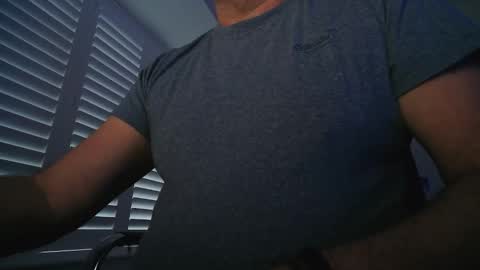 Snapshot of davesu12345 chatting on February 2026 07:35:02 AM davesu12345 online show from February 2026 07:35:02 AM