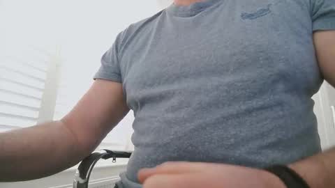 Snapshot of davesu12345 chatting on March 2026 09:35:01 AM davesu12345 online show from March 2026 09:35:01 AM