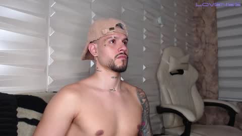 David col11 online show from November 2025 06:22:01 AM