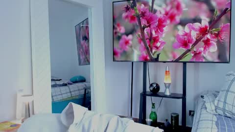 Snapshot of david_johnson372 chatting on May 2026 12:43:02 PM Hey im David that loves to explore and speak their fantasies. Very open talktative and nice. Feel free to chat with me online show from May 2026 12:43:02 PM