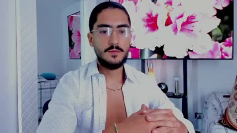 Snapshot of david_johnson372 chatting on May 2026 12:54:01 PM Hey im David that loves to explore and speak their fantasies. Very open talktative and nice. Feel free to chat with me online show from May 2026 12:54:01 PM
