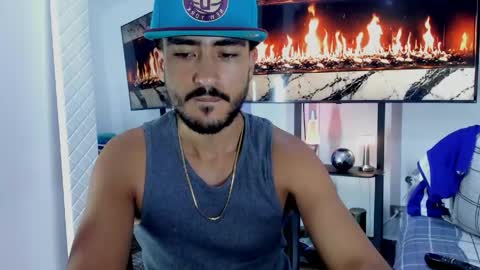 Snapshot of david_johnson372 chatting on May 2026 01:22:02 AM Hey im David that loves to explore and speak their fantasies. Very open talktative and nice. Feel free to chat with me online show from May 2026 01:22:02 AM