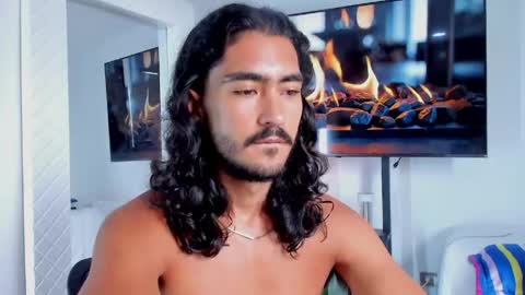 Snapshot of david_johnson372 chatting on June 2026 01:02:01 PM Hey im David that loves to explore and speak their fantasies. Very open talktative and nice. Feel free to chat with me online show from June 2026 01:02:01 PM