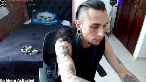   online show from November 2025 05:35:02 PM