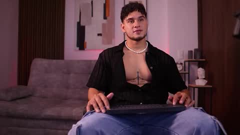 Davies brown    schedule 12pm to 5pm col time online show from December 2025 09:08:02 PM