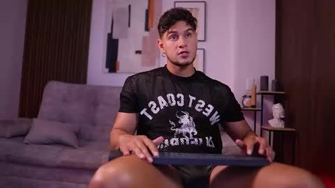 Davies brown    schedule 12pm to 5pm col time online show from February 2026 08:42:02 PM