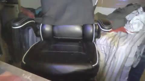 Your daddy online show from October 2025 02:33:01 AM