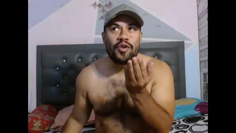 Snapshot of davinson_lopez35 chatting on May 2026 01:29:01 PM davinson_lopez35 online show from May 2026 01:29:01 PM