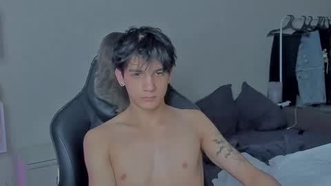 Snapshot of davisross chatting on December 2024 08:51:01 PM davis online show from December 2024 08:51:01 PM