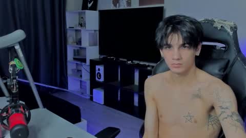 Snapshot of davisross chatting on September 2025 05:20:01 AM davis online show from September 2025 05:20:01 AM